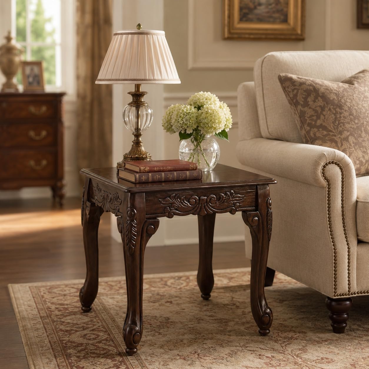 Traditional Dark Cherry Wood End Table with Claw Feet Ornate Vintage Side Table for Living Room Bedroom Sofa Side Accent Table Classic Furniture