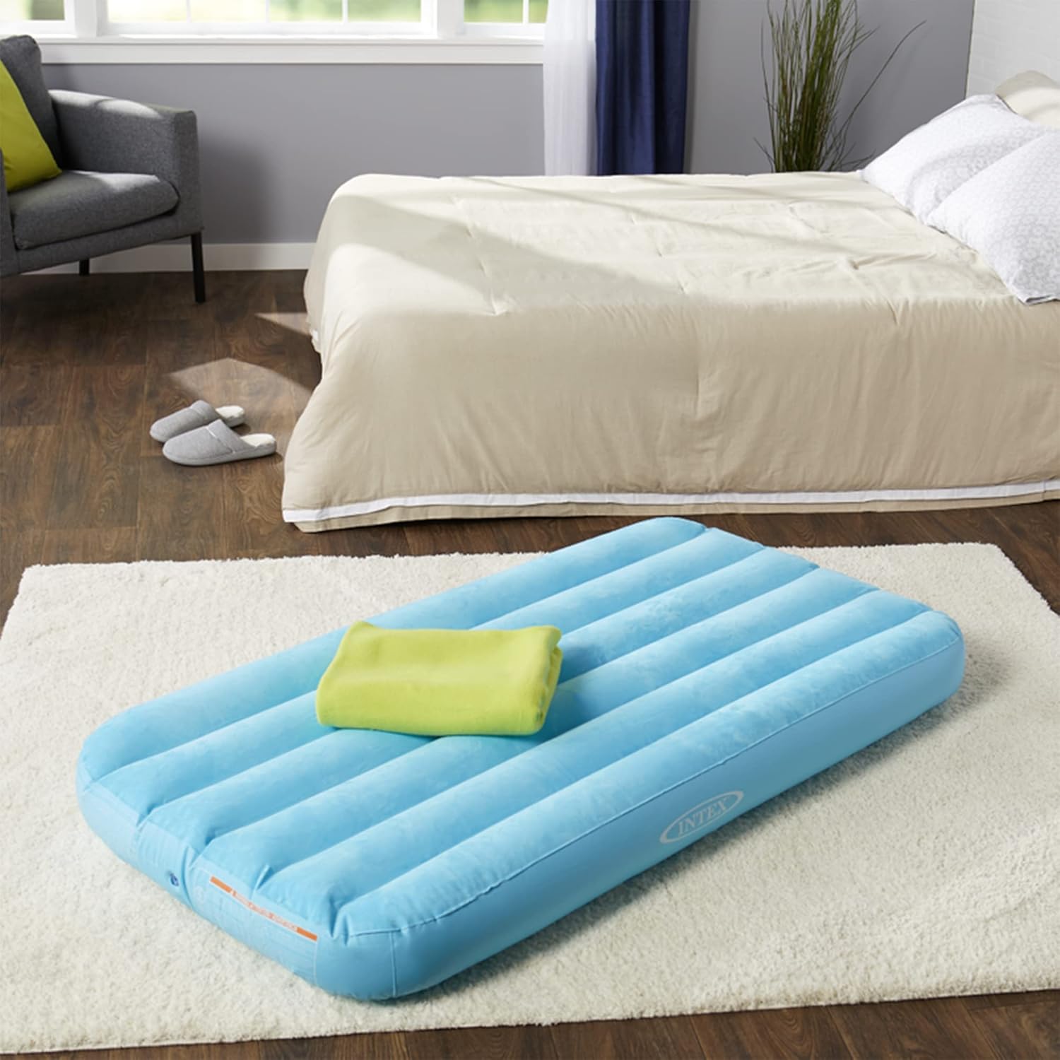 INTEX 66803EP Cozy Kidz Inflatable Airbed: Fiber-Tech – Velvety Soft Surface – Carry Bag Included – Color May Vary – 34.5" x 62" x 7"