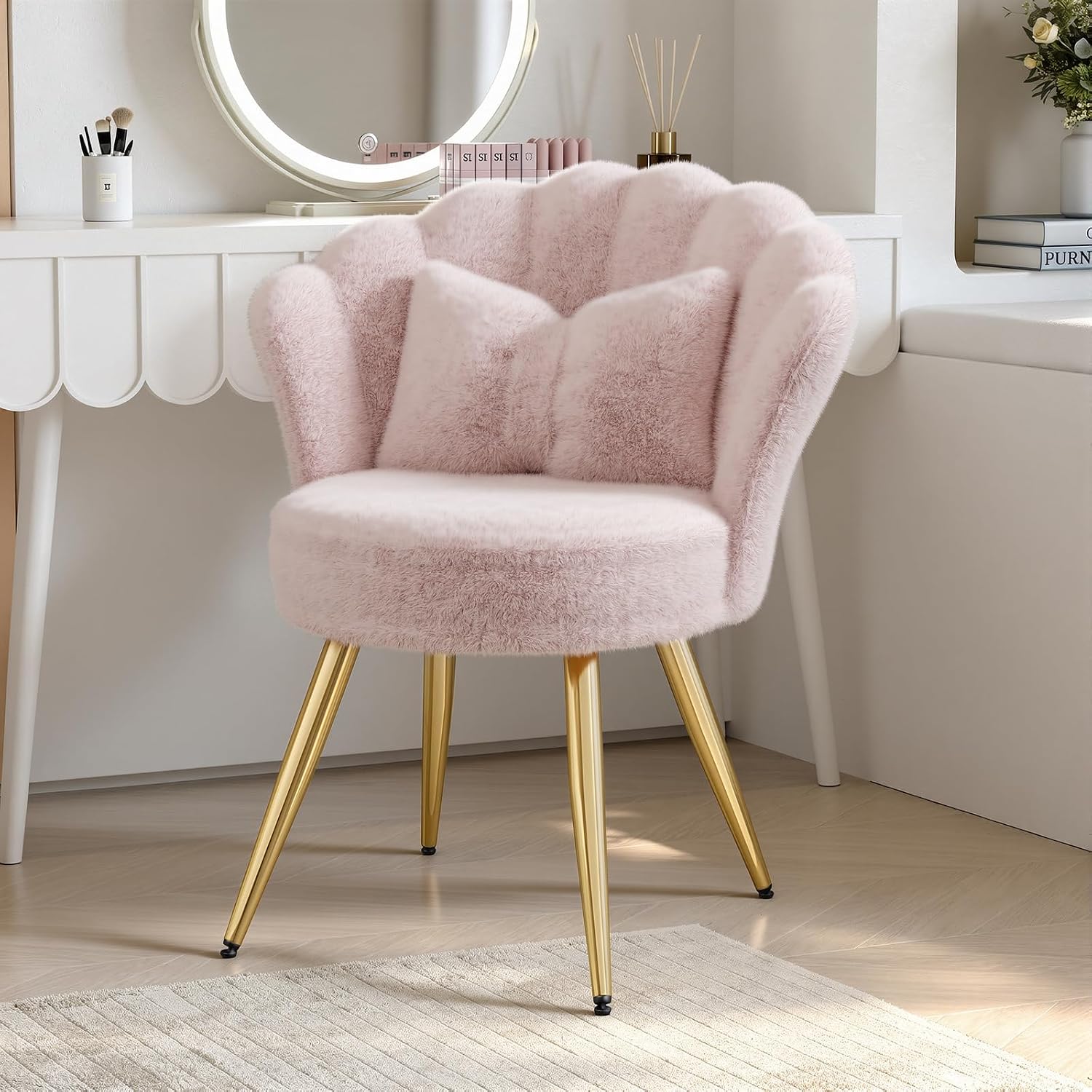 Plush Sherpa Accent Chair with Gold Metal Legs, Fluffy Vanity Chair for Makeup Room, Upholstered Guest Chair for Living Room, for Bedroom, Pink