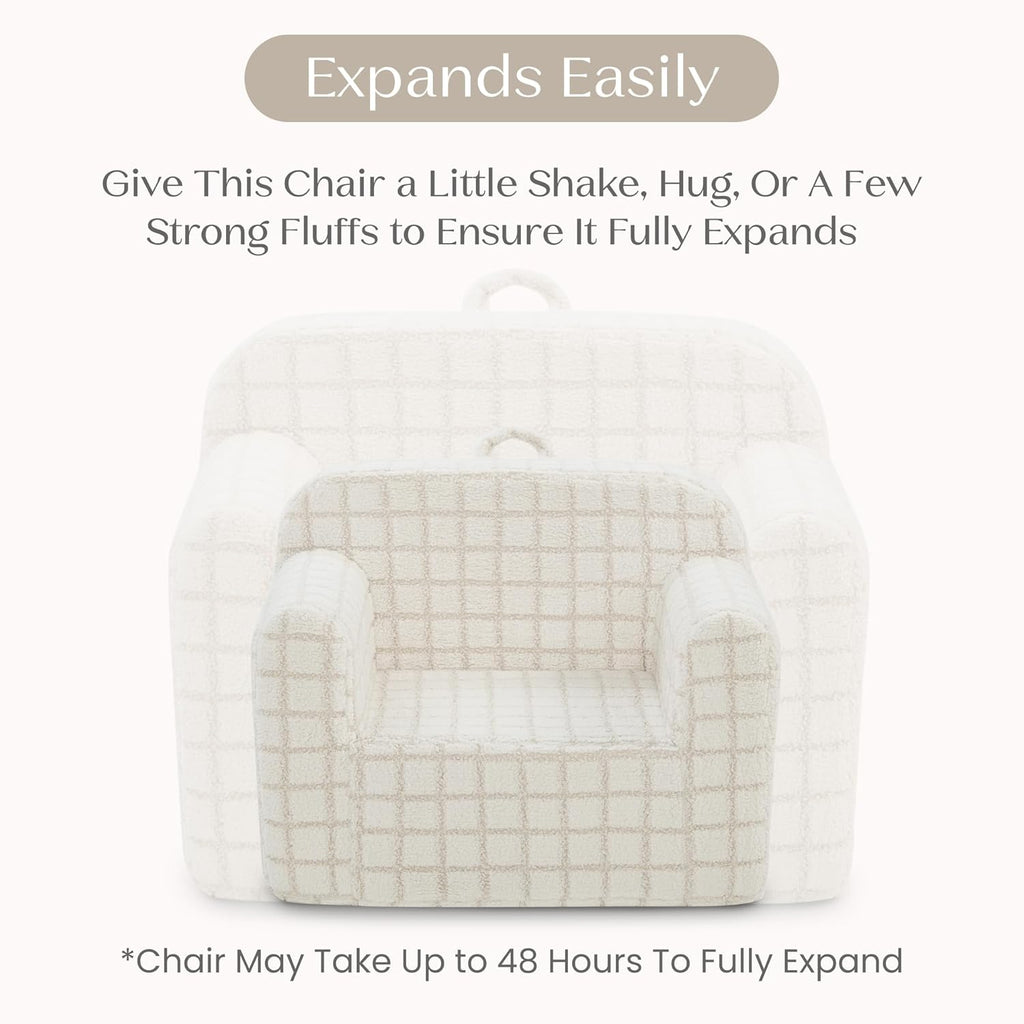 Delta Children Checkered Cozee Chair, Cream