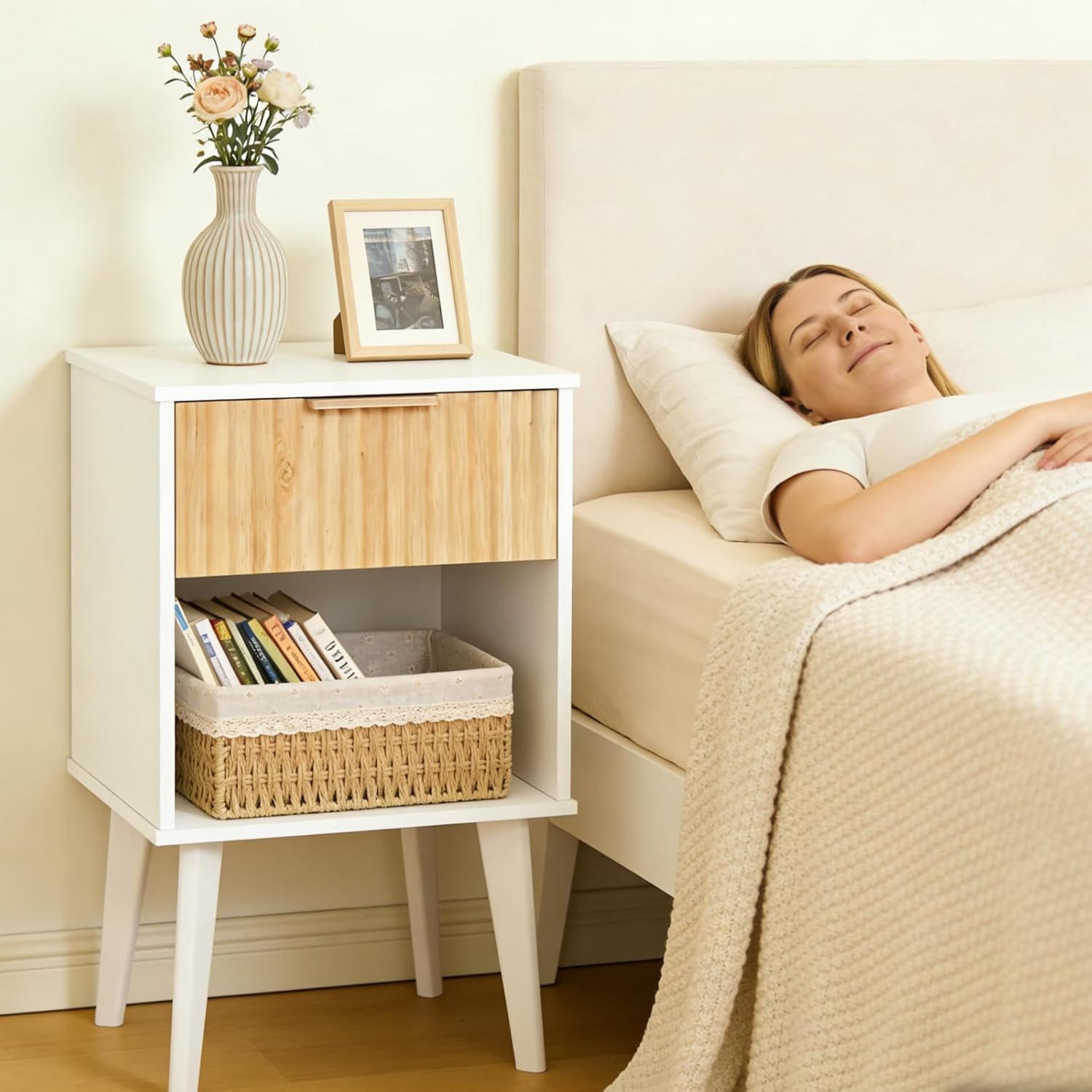 MAHANCRIS White Fluted Nightstand, Modern Bedside Table with Drawer and Opening Storage, Night Stand with Wood Legs, End Table Side Table for Living Room, Bedroom, Small Space, Natural ETBN6201