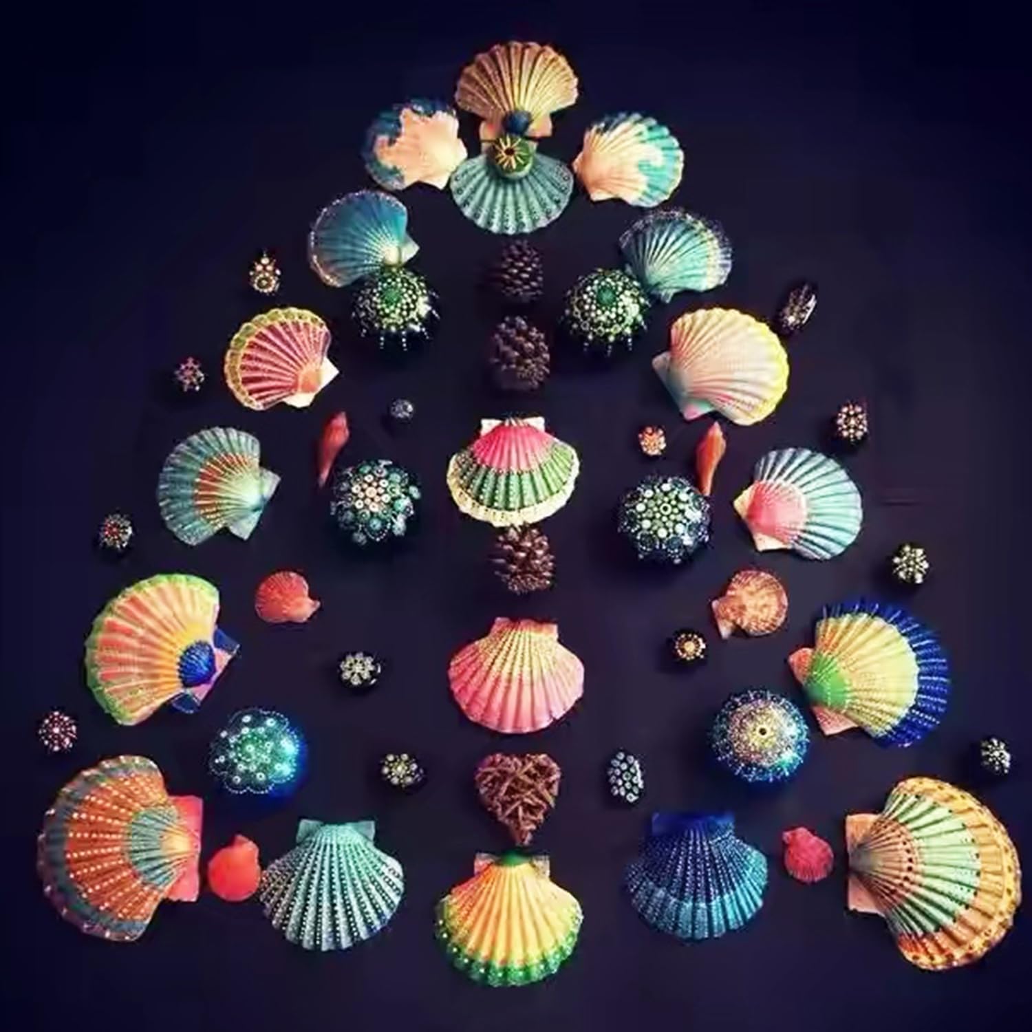 Jangostor 48 PCS Scallop Shells Natural Seashell, 1.5" to 2" White Scallop Shells Small Seashells for Crafts Wedding Decor Beach Theme Party, Fish Tank and Vase Filler