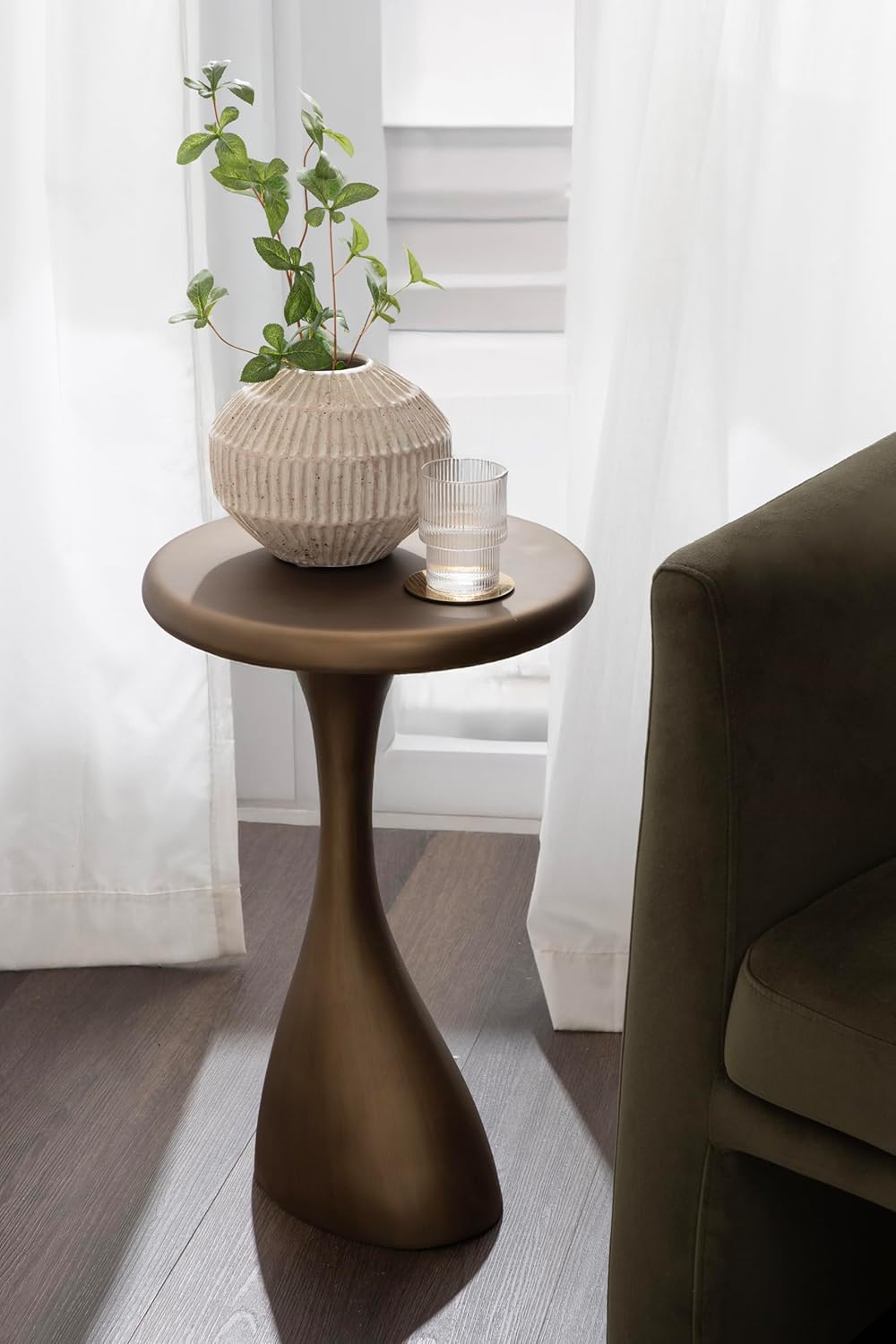 Kate and Laurel Auclair Modern Metal Round Side Table, 14 x 14 x 22, Antique Brass, Sculptural Circle End Table for Use as Unique Bedroom Nightstand or Pedestal Martini Table