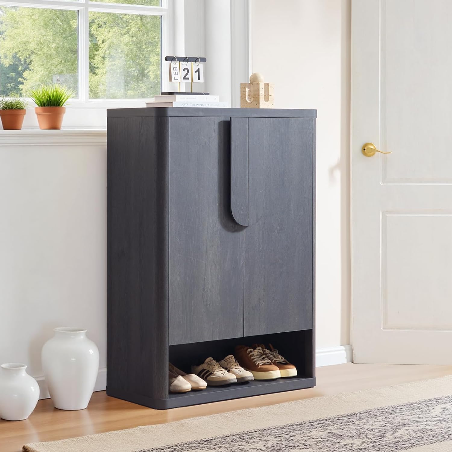 Shoe Cabinet 44" Tall Large Storage Organizer Modern Shoe Rack with Doors & 4 Shelves Minimalist Free Standing 5-Tier Cabinet for Entryway Hallway Living Room,Gray Black,1PC