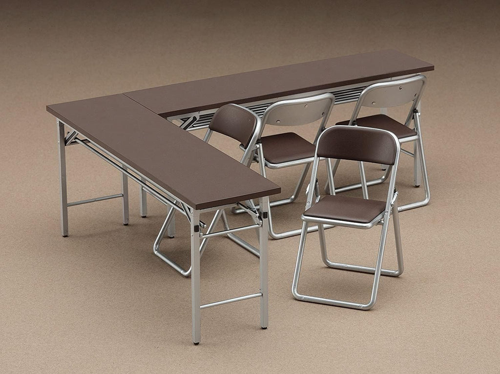 Hasegawa FA02 1/12 Figure Accessory Series Club Desk and Chair Plastic Model