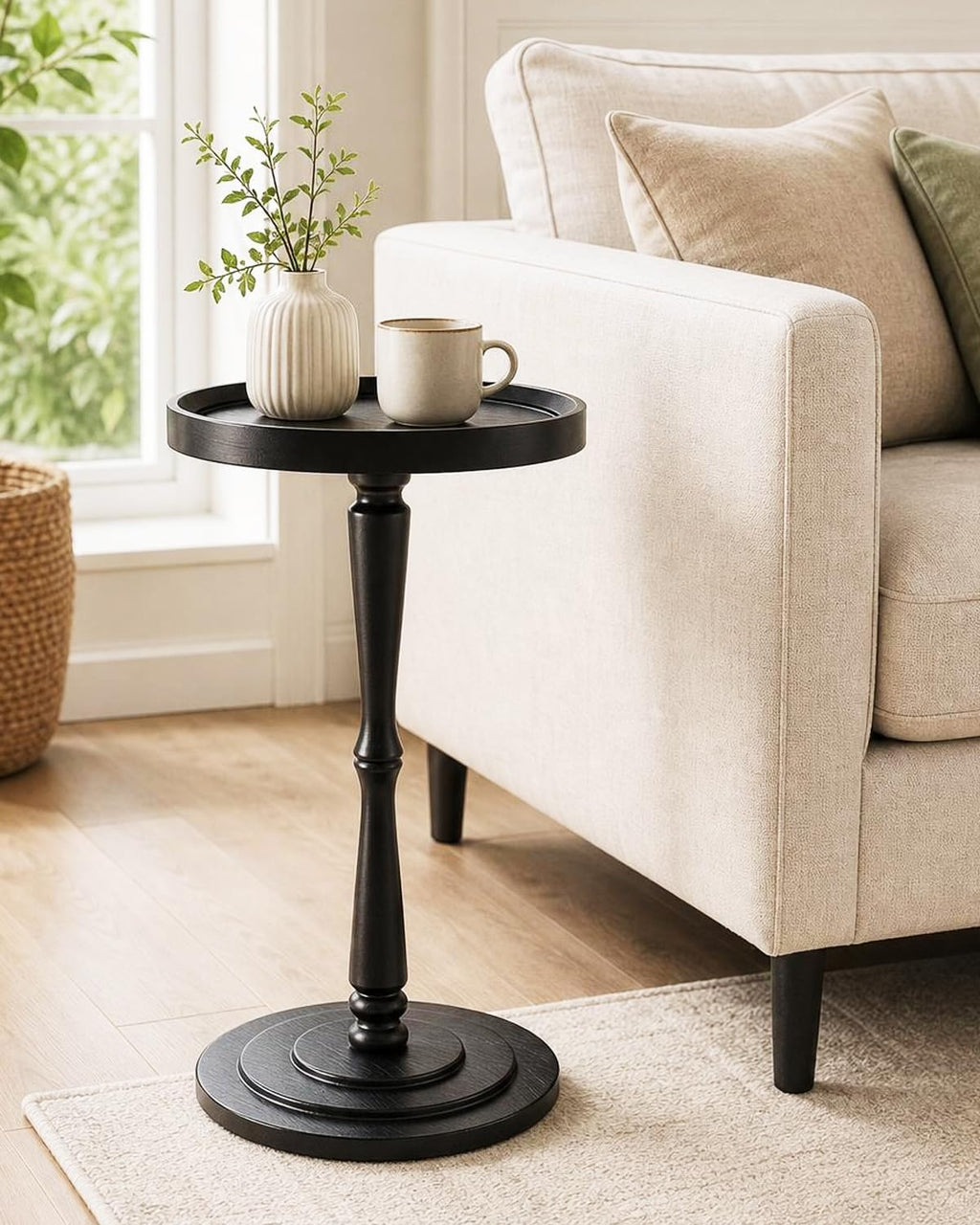 Small Round Side Table, Drink Table, Coffee Martini Table for Small Spaces Modern Accent End Table Nightstand with Solid Wood Leg for Living Room, Bedroom, Corners and Office (Black)