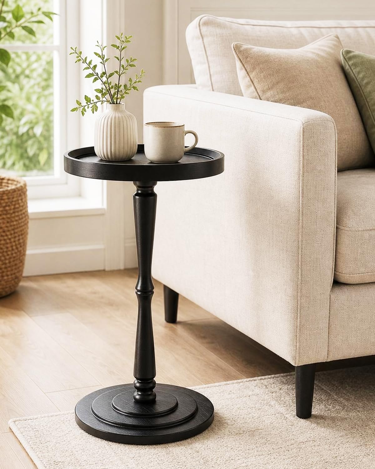 Small Round Side Table, Drink Table, Coffee Martini Table for Small Spaces Modern Accent End Table Nightstand with Solid Wood Leg for Living Room, Bedroom, Corners and Office (Black)