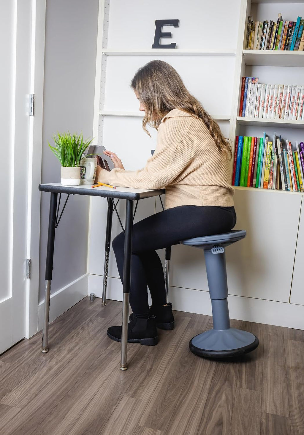 Adjustable Wobble Stool - Wobble Chair Middle and High School Students - Flexible Seating for Classrooms - Adjusts from 17" - 23"