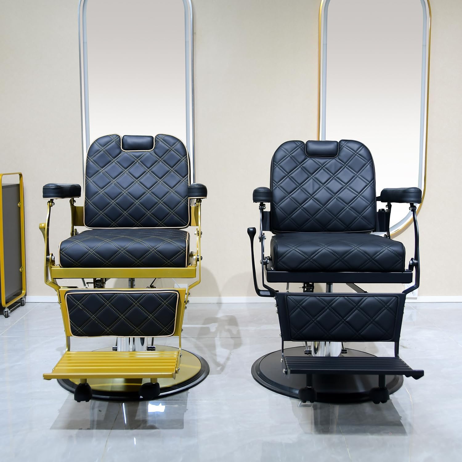 Heavy Duty Vintage Barber Chair，Hydraulic Salon Chair with Headrest for Hairdressers Heavy Tattoo Shampoo Beauty Salon Equipment(Black)