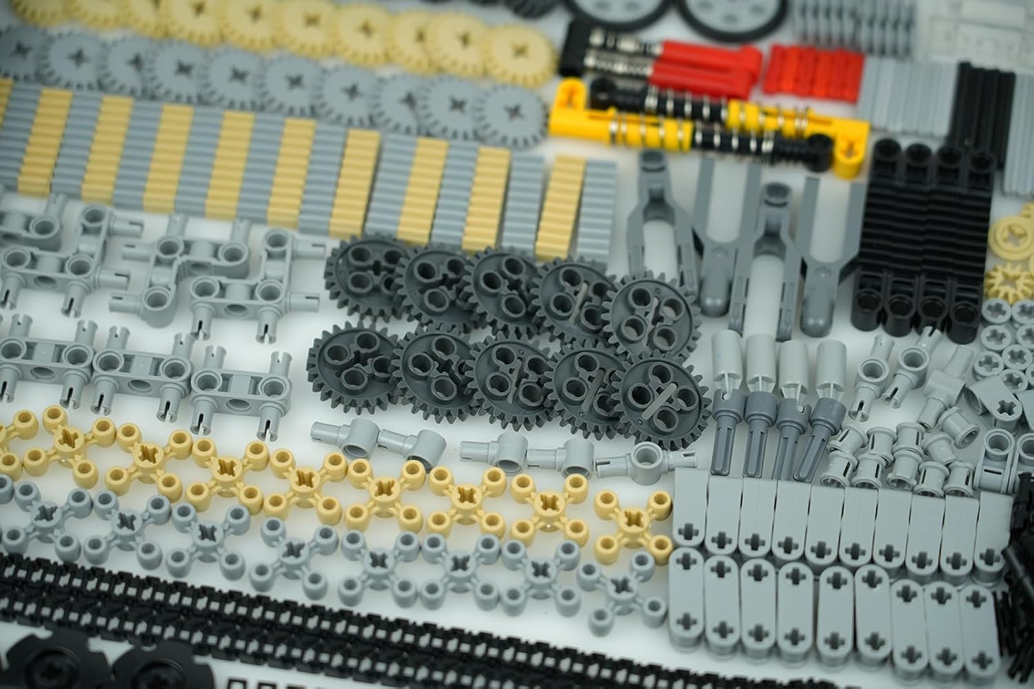 MALEKO Technical Gears-Axles-Pins-Wheel Set, 800+ Piece Technical Parts Compatible with Major Brands, Building Block Accessories Kit-Motor, Wheels, Chain Link Connector, Tires