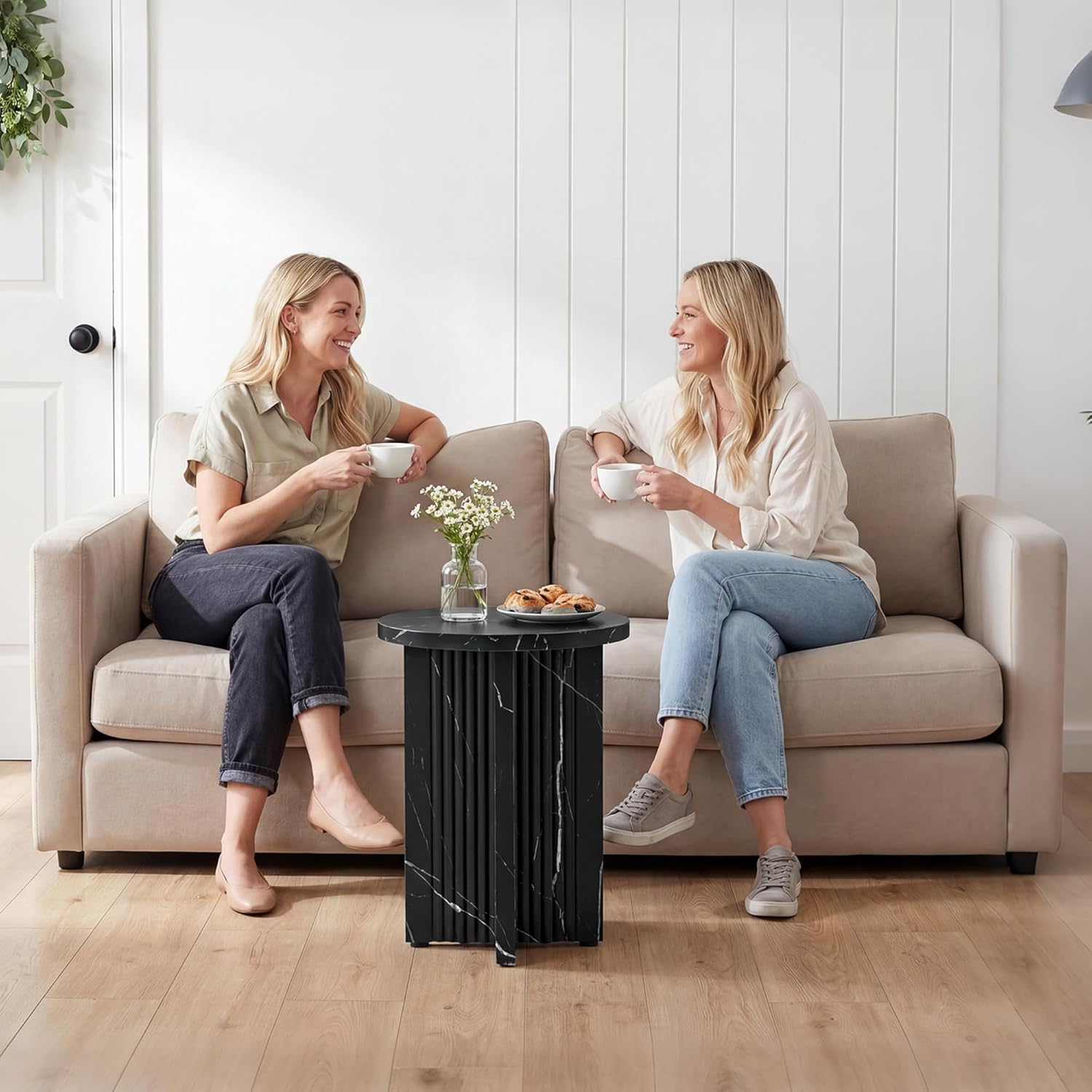 LEVNARY 15.7" Round Side Table with Marble-Look Top, Modern End Table with Scalloped Fluted Base, Small Circular Accent Table with Adjustable Feet for Living Room Bedroom (Black)