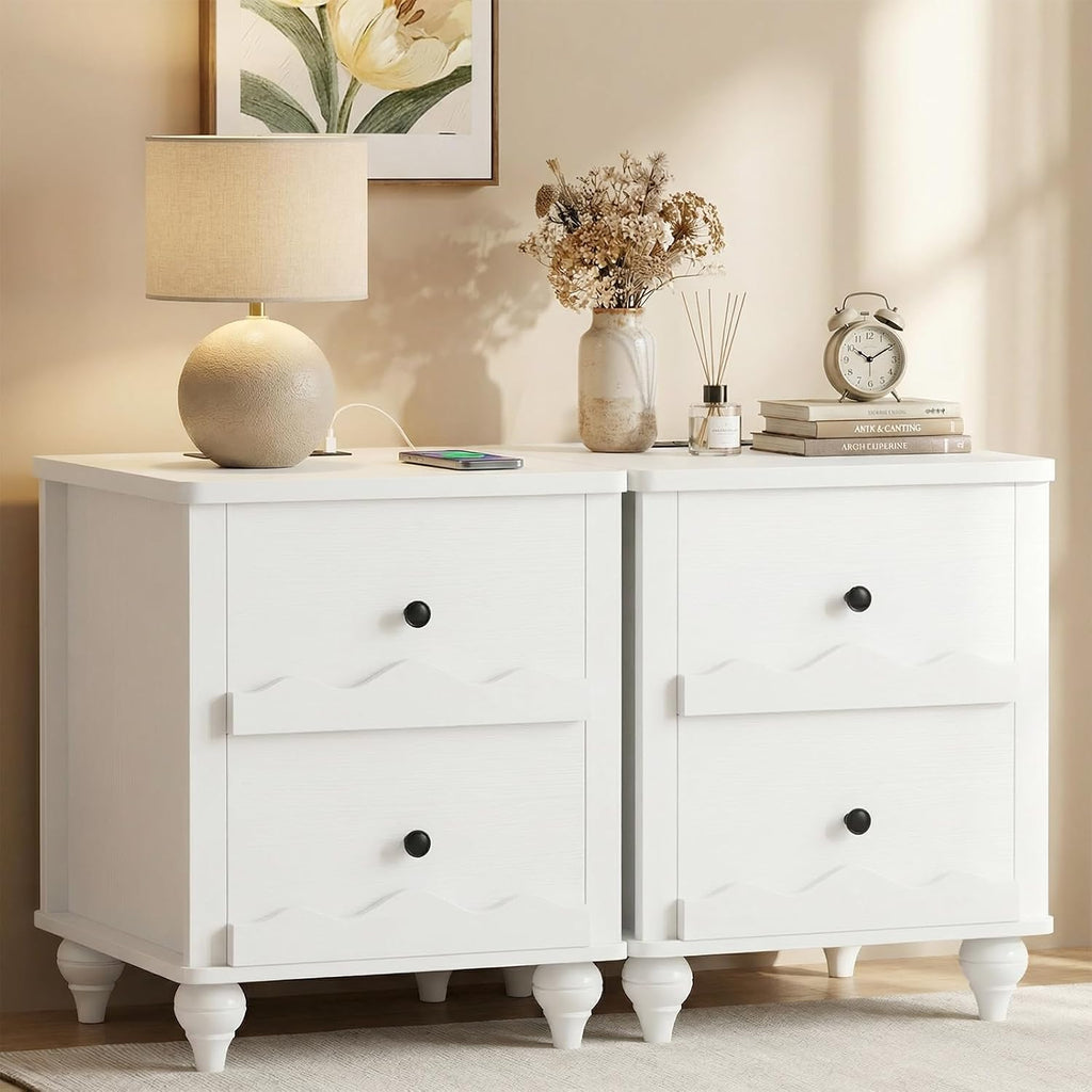 Cyclysio 2 Set End Table with Charging Station, Wood Bedside Table with 2 Drawers, Scalloped Nightstand Set of 2 with Wave Pattern, Bedside Night Tables with Solid Wood Gourd Legs