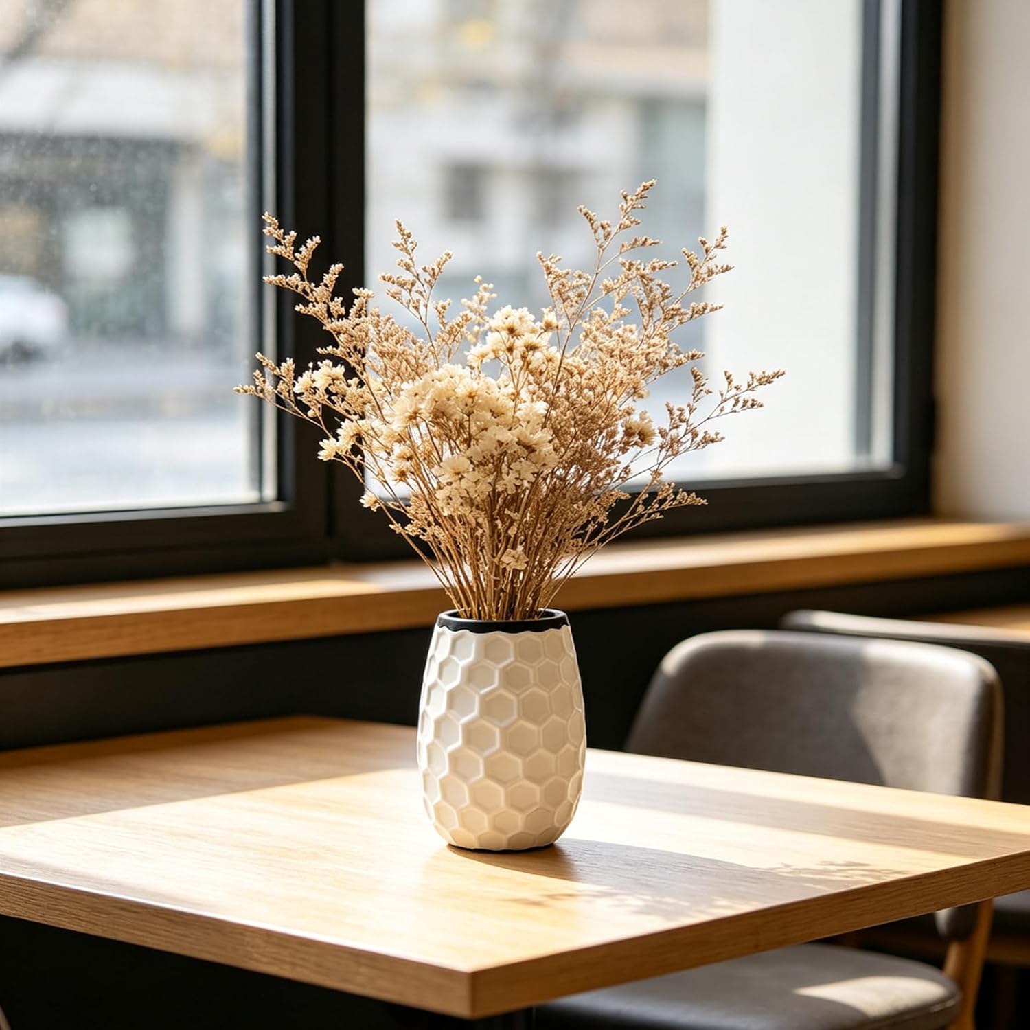 Hosley 7.5” Metal Honeycomb Vase – Decorative Modern Textured Flower Vase for Dried Floral Arrangements, Centerpieces, Tabletop Decor for Home, Wedding, Office