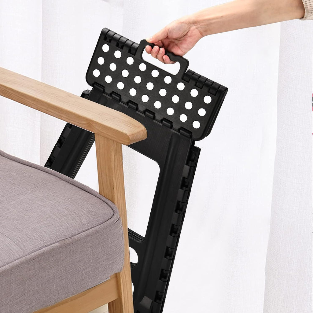 SUGARLEE 18 inch Folding Step Stool Heavy Duty Plastic Foldable Step Stool-Lightweight Foot Stool with Portable Handle, Compact Plastic Foldable Step Stool for Bathroom,Bedroom, Kitchen（Black