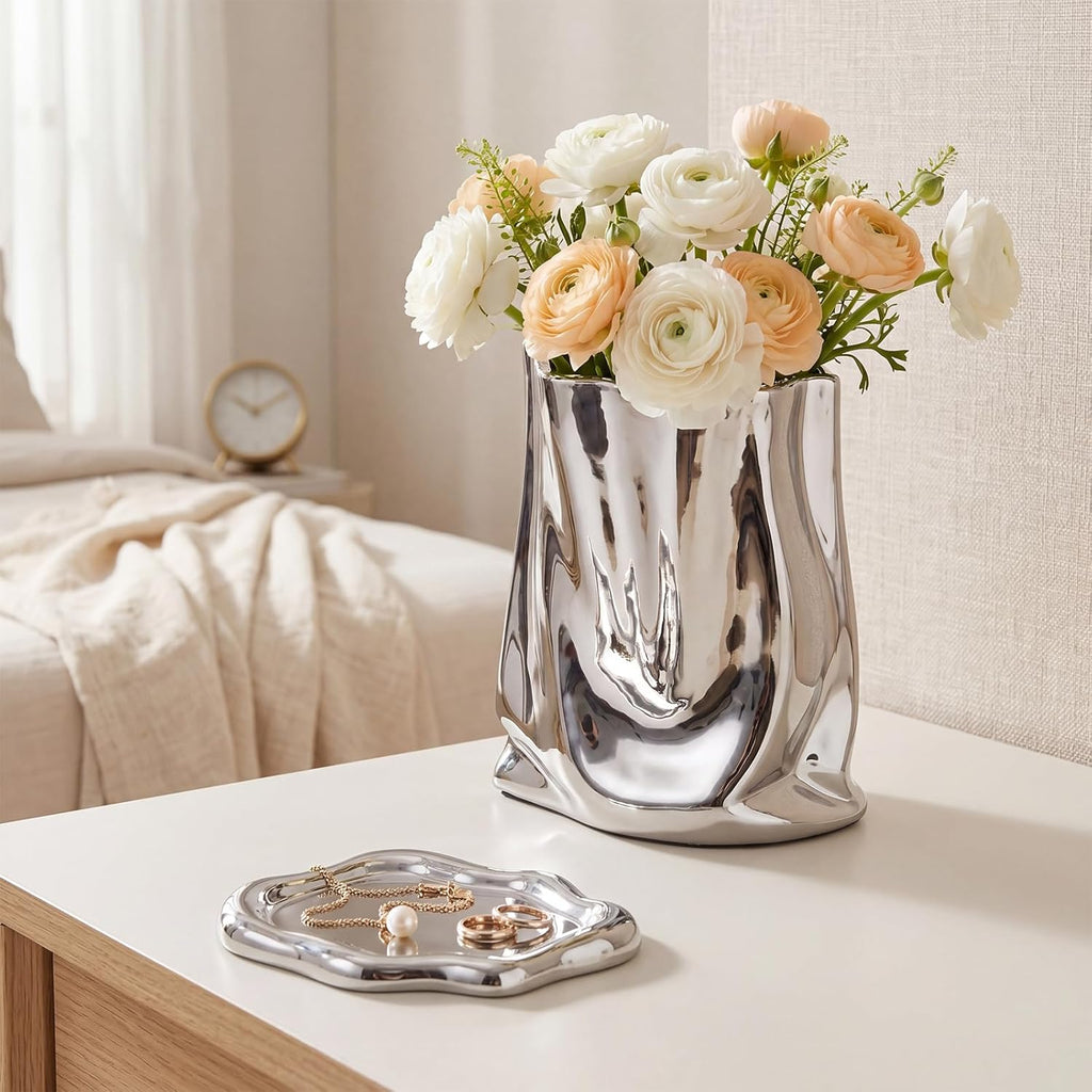 Silver Ceramic Flower Vase and Trinket Tray Set Crinkle Paper Shape Modern Decorative Vase and Cloud Jewelry Dish for Vanity Bedroom Living Room Chrome Home Decor Accents