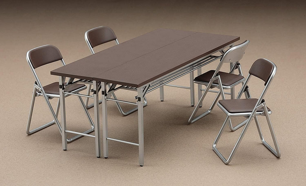 Hasegawa FA02 1/12 Figure Accessory Series Club Desk and Chair Plastic Model
