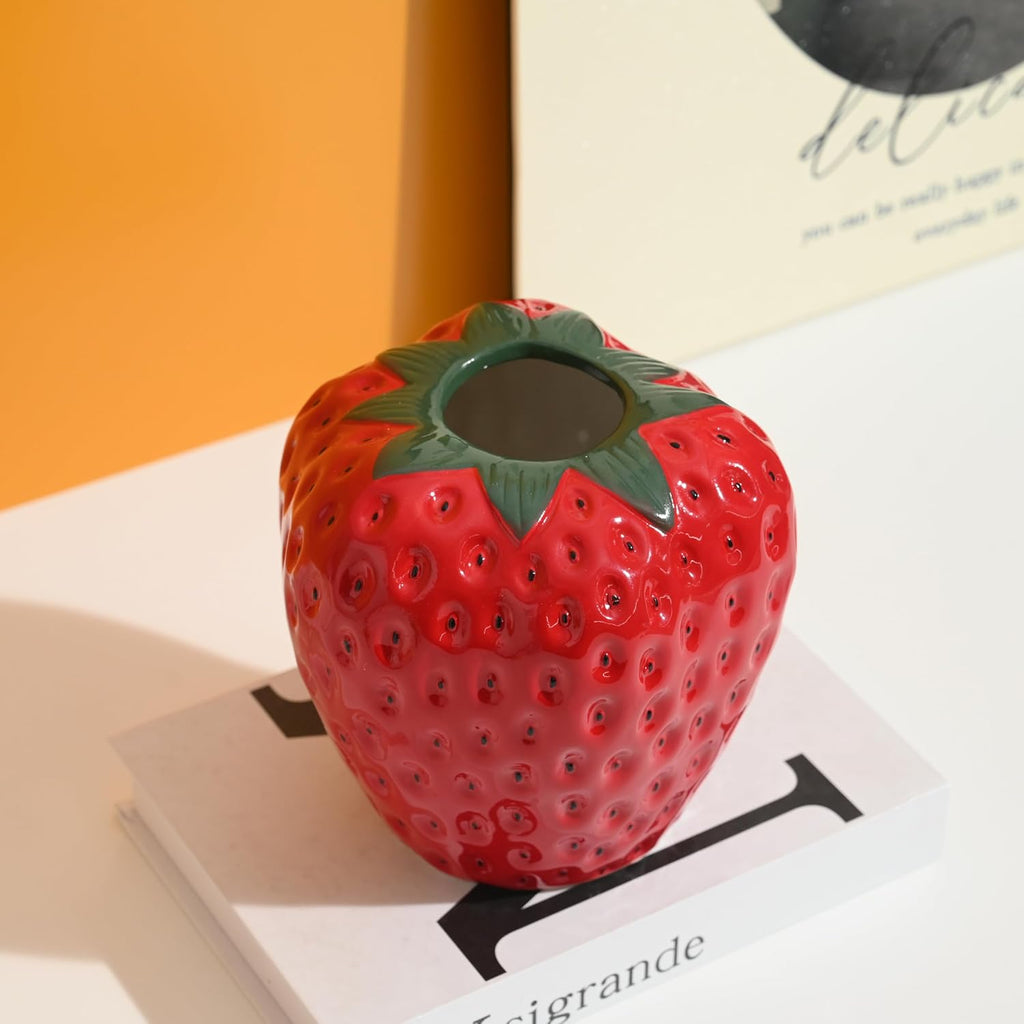 AOMOONOA Red Strawberry Vase for Flowers, Decorative Ceramic Fruit Vase, Strawberry Shaped Planter Pot with Green Leaves and Black Seeds for Table Centerpiece, Home Spring Kitchen Decor
