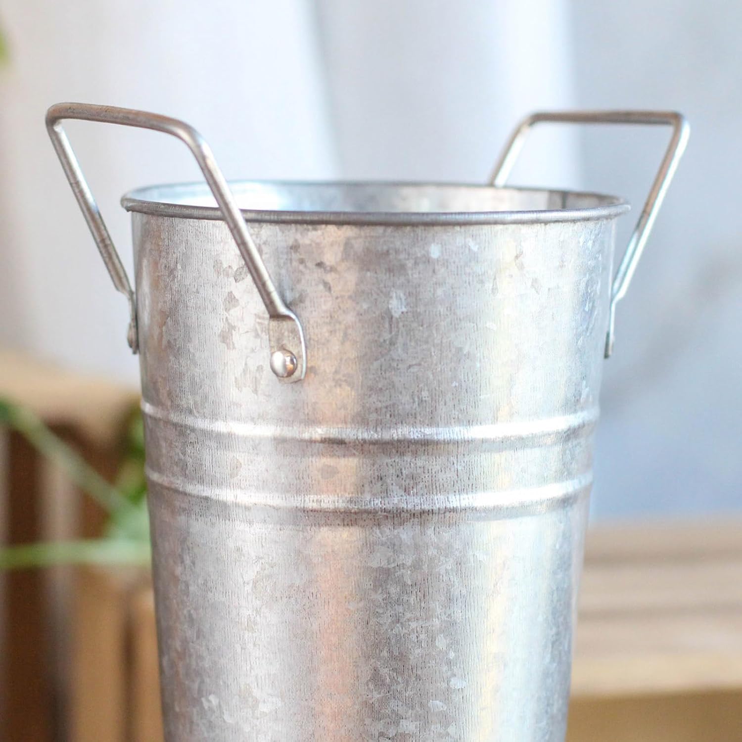 Metal Umbrella Stand for Entryway, Sturdy Freestanding Storage Bucket for Canes Walking Sticks, Decorative Floor Vase for Home