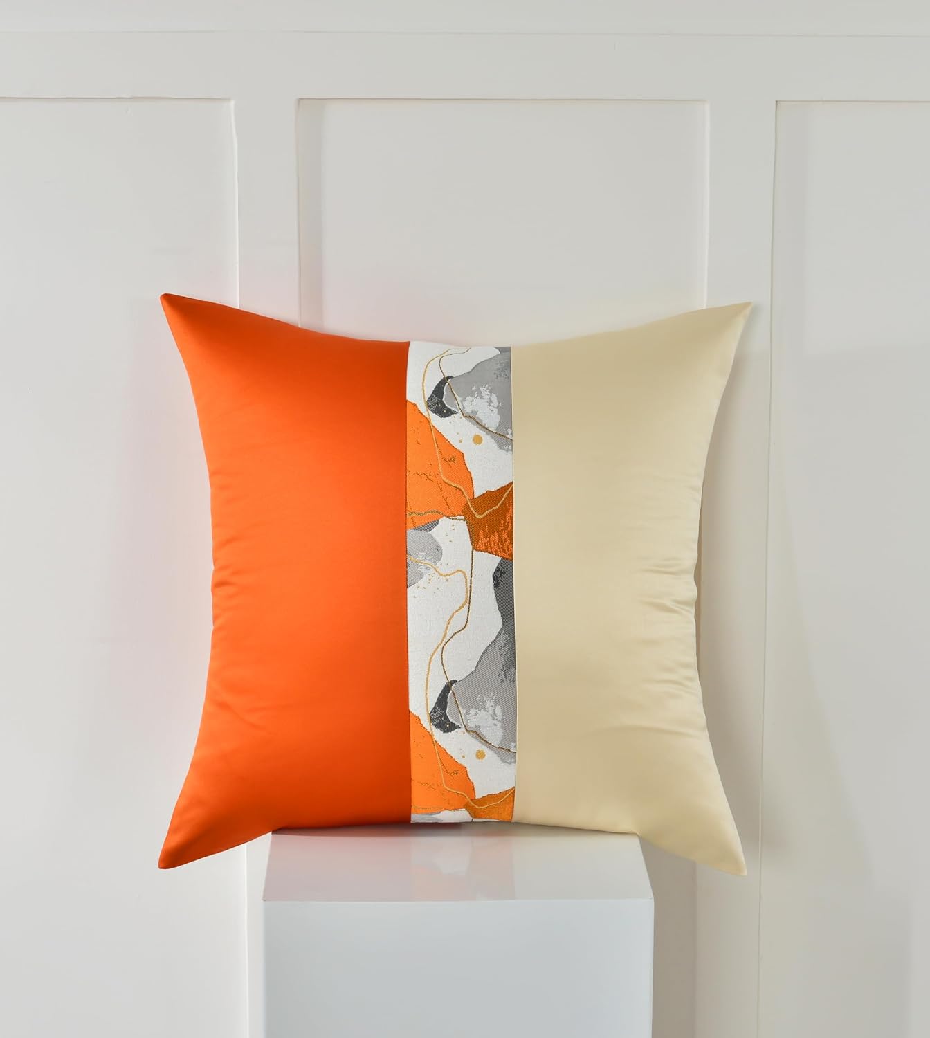 Luxury Hotel Grade Bed Runner Orange 210X50cm for 1.5m Bed Elegant Comfortable Fabric with Matching Cushions Wrinkle-Free and Premium Finish