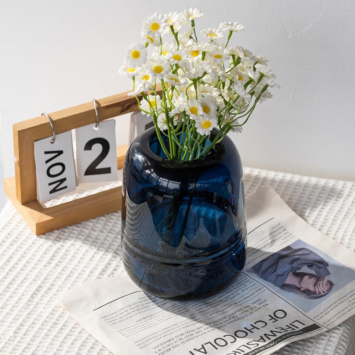 Relexome Blue Glass Flower Vase for Centerpieces Flowers 6.7 Inch Round Modern Glass Bud Vase Decorative Vases for Home Decor, Living Room, Dining Table, Entryway, Shelf, Office