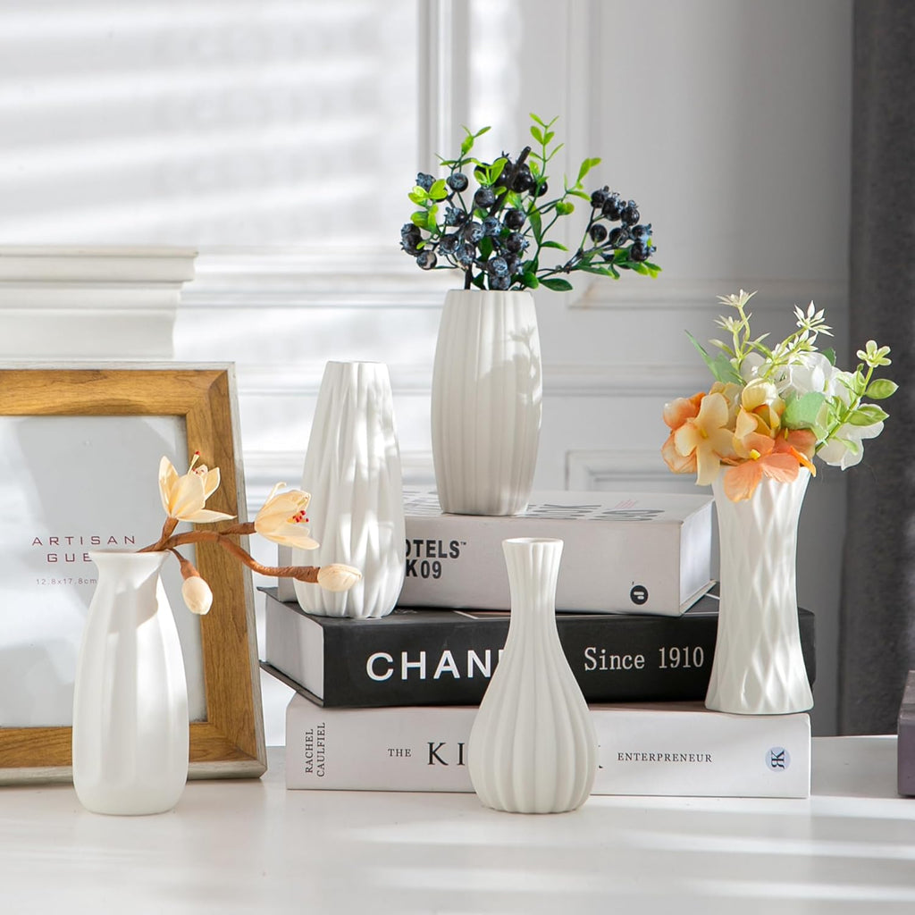 Kimdio White Ceramic Bud Vase for Table Decor, 12pcs Small Pottery Vases for Flowers Mini Ceramic Vases for Pampas Grass Vase Bulk for Wedding Dining Room Christmas Home
