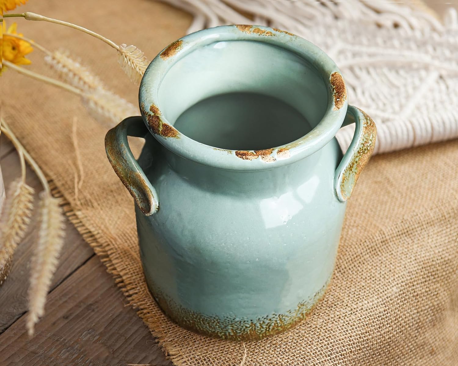 Quoowiit Ceramic Rustic Farmhouse Vase, Distressed Decorative Flower Vases for Home Decor, Ideal Shelf Decor, Green Boho Vase for Living Room Bedroom Kitchen Office Centerpiece Table Decorations