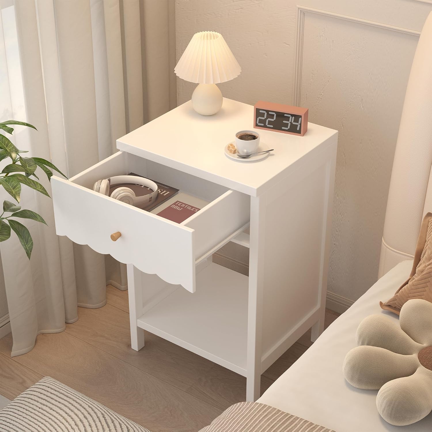 Kids Night Stand, Modern Nightstand with Drawer and Open Shelf, Scalloped Edge Small End Side Table for Living Room, Cute Minimalist Bedside Table for Kids Room or Girls' Room, White