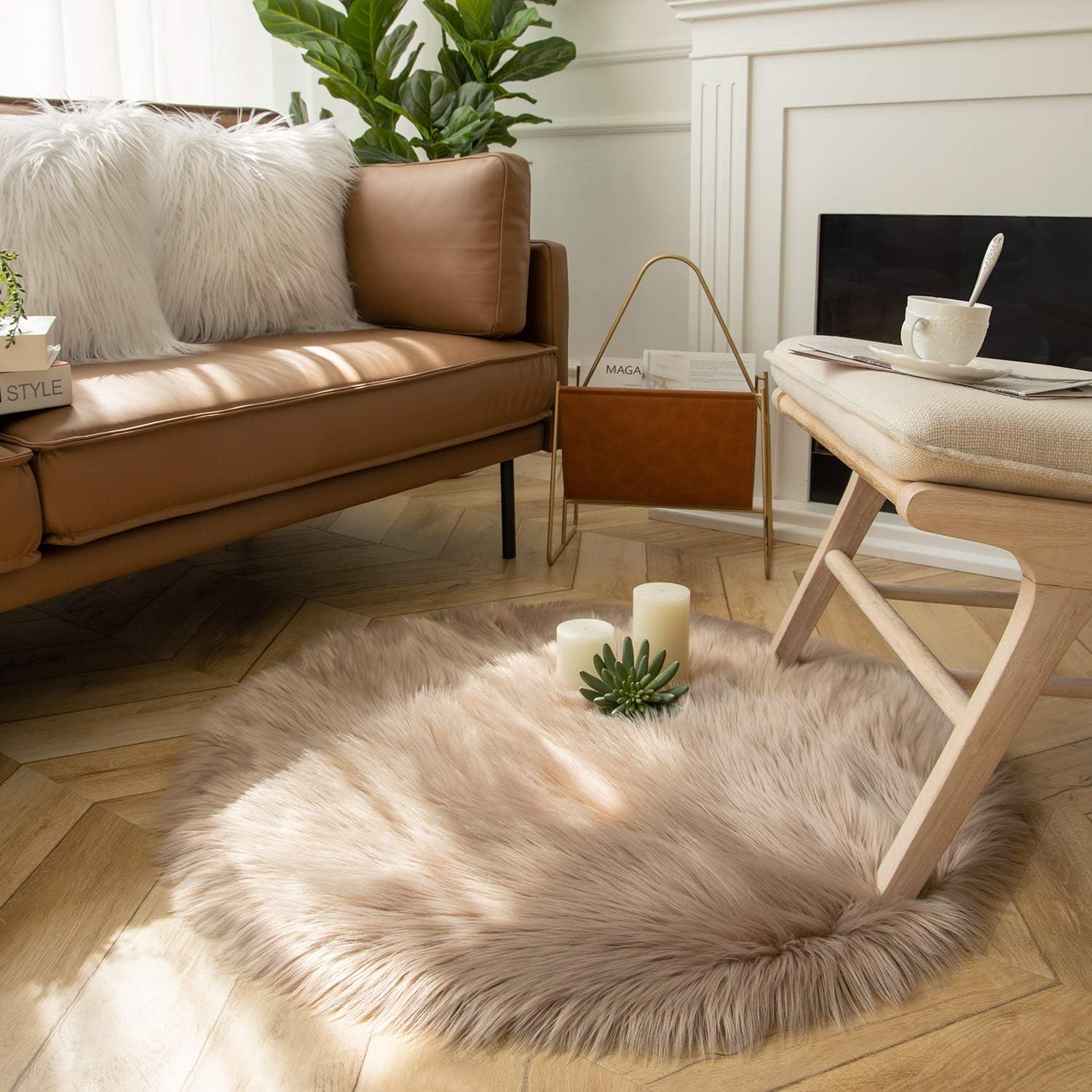 Ashler Faux Fur Rug - Fluffy Shaggy Area Rug, Ultra Soft 3 x 3 Feet Round, Beige Fuzzy Machine Washable Shag, Nursery Decor Throw for Bedroom, Kids Room, Living Room
