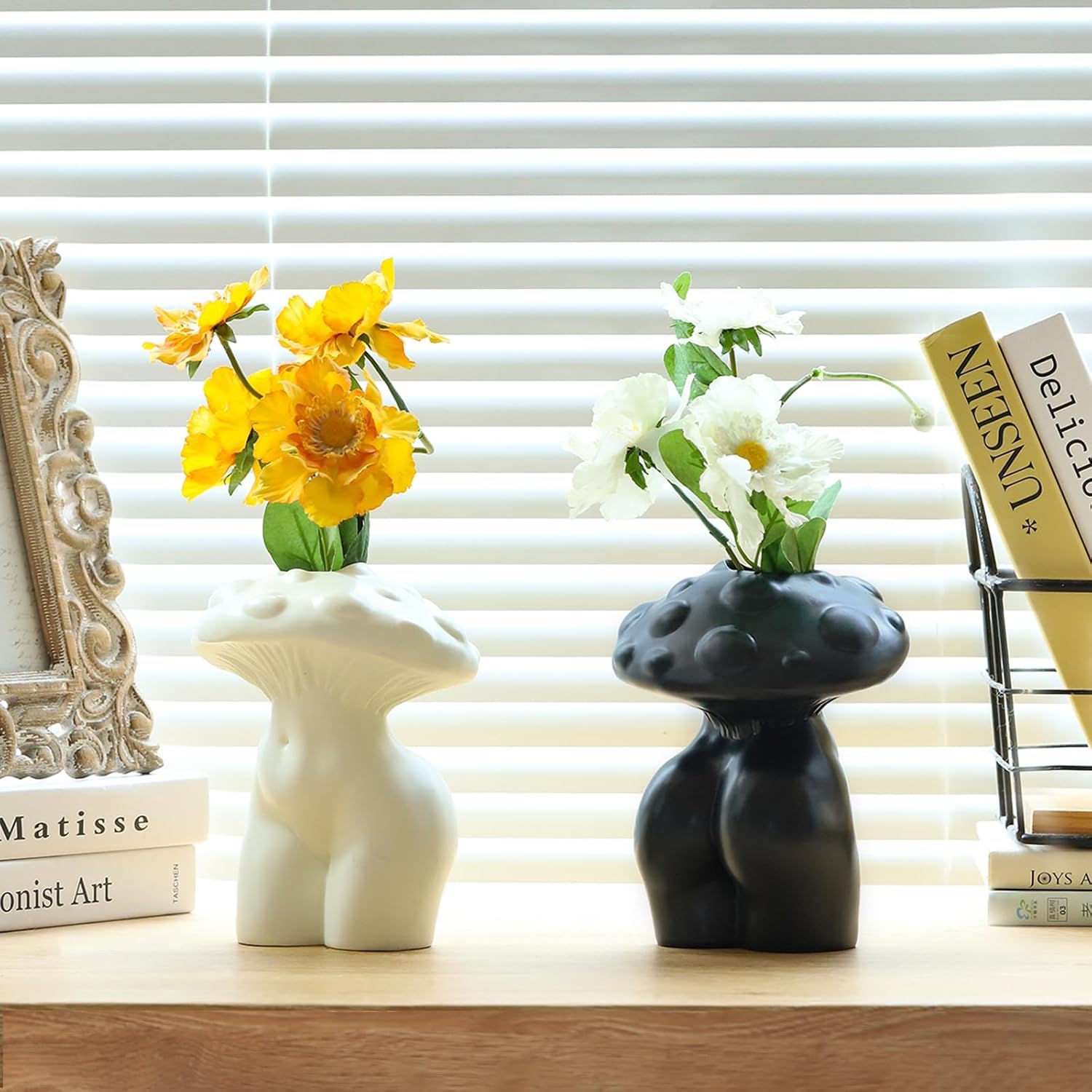 GUGUGO Mushroom Lady Body Vase for Flower, Funky Mushroom Decor, Eclectic Lady Form Butt Vases for Flowers, Unique Cute Face Head Room Decor Aesthetic for Modern Home, Gradient Head & Bronze Body