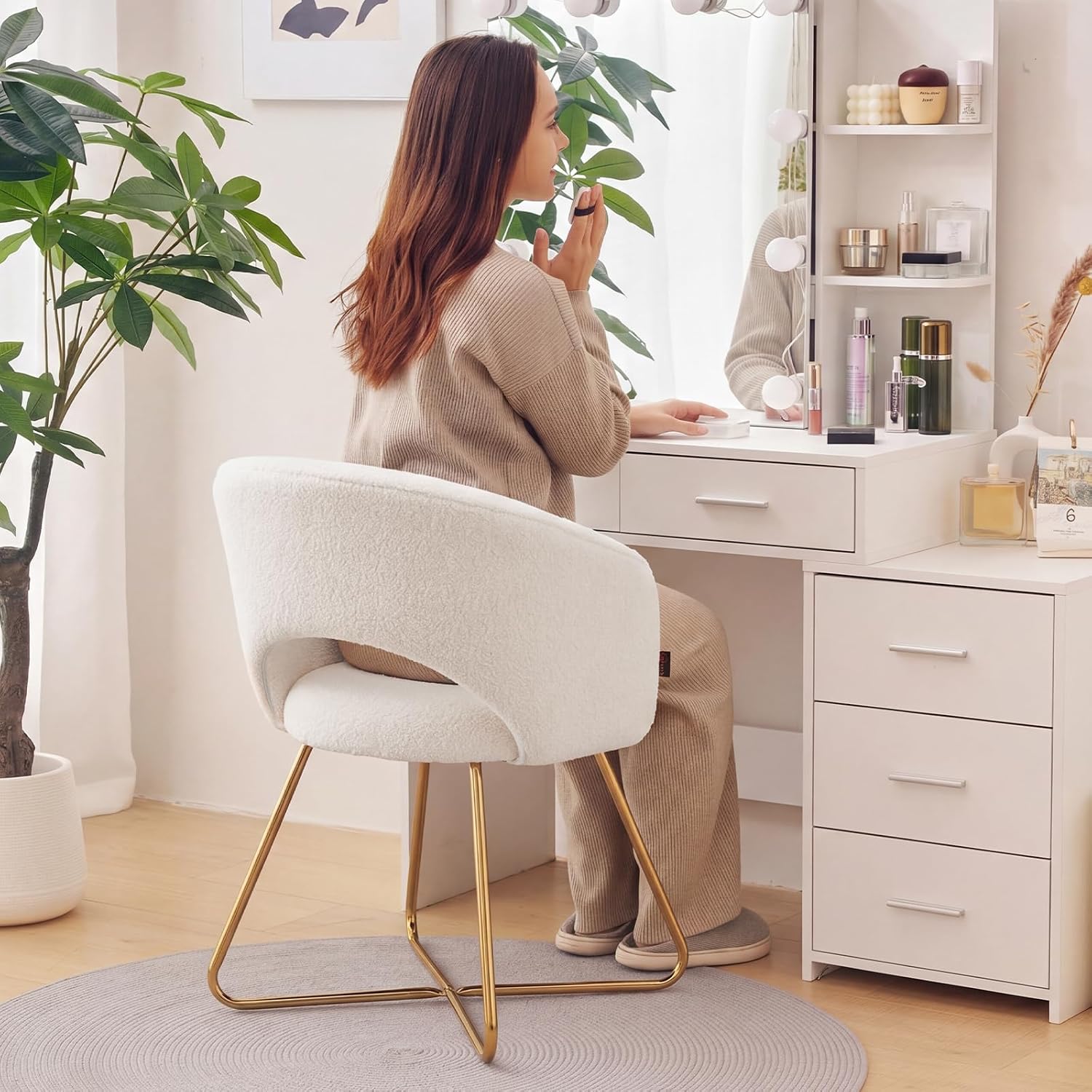 Furniliving Modern Accent Chair Velvet Comfy Lounge Chairs for Bedroom, Upholstered Barrel Vanity Chair with Back, Mid Century Makeup Chair with Gold Leg (Hollow-Backrest, White)