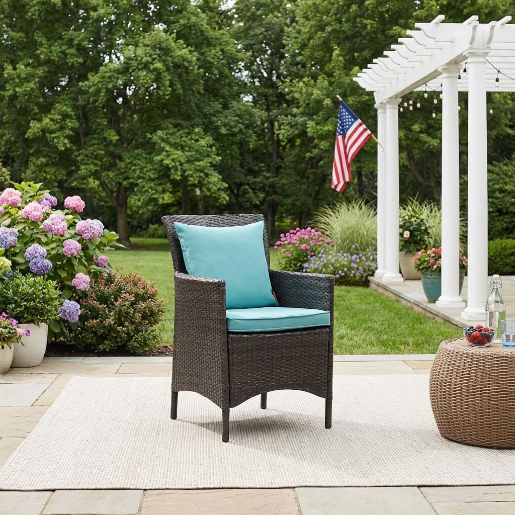 Brown Wicker Rattan Dining Armchair for Patio, Outdoor Lounge Furniture, Comfortable Seat with Armrests, Durable Weather-Resistant Material