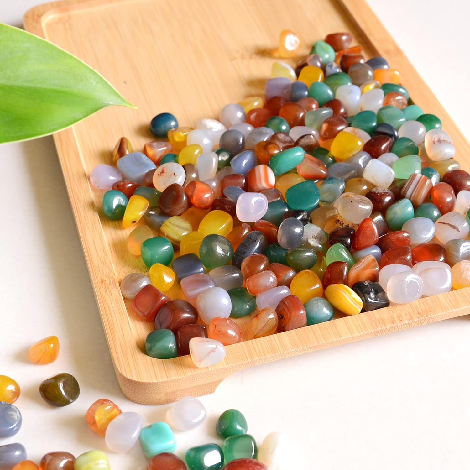 KINGOU 15oz/425g Polished Agate Gems Stones Pebbles Mix Colored Gravel Rocks for Succulents Plants Vase fillers, Aquarium Decorative