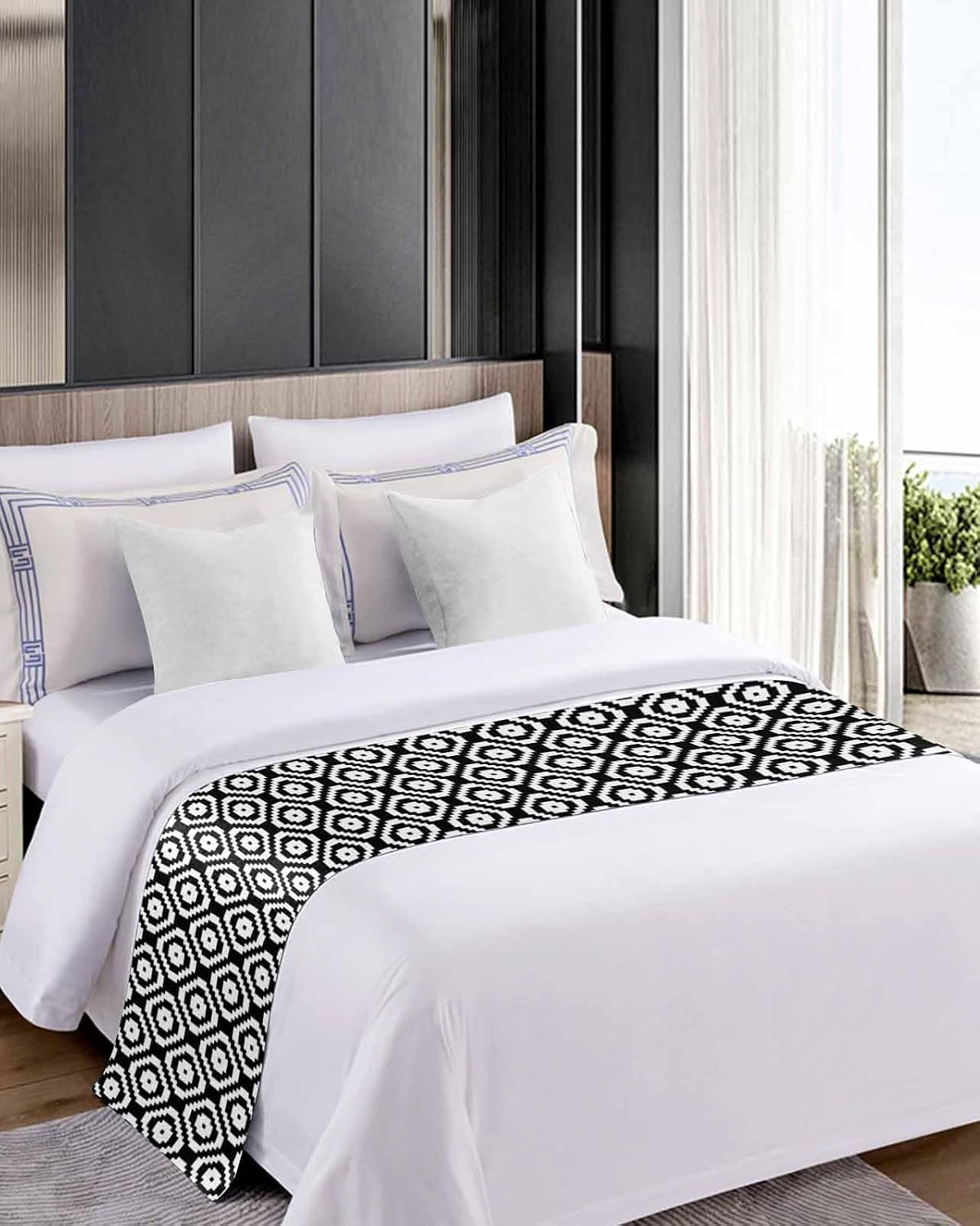 Black White Geometric Bed Runner Scarf Cal King Size, Modern Abstract Art Luxury Bed Throw Runners & Scarves for Twin Full Queen King Foot of Beds, Bedroom Hotel Wedding Room Decoration, 102"x20"