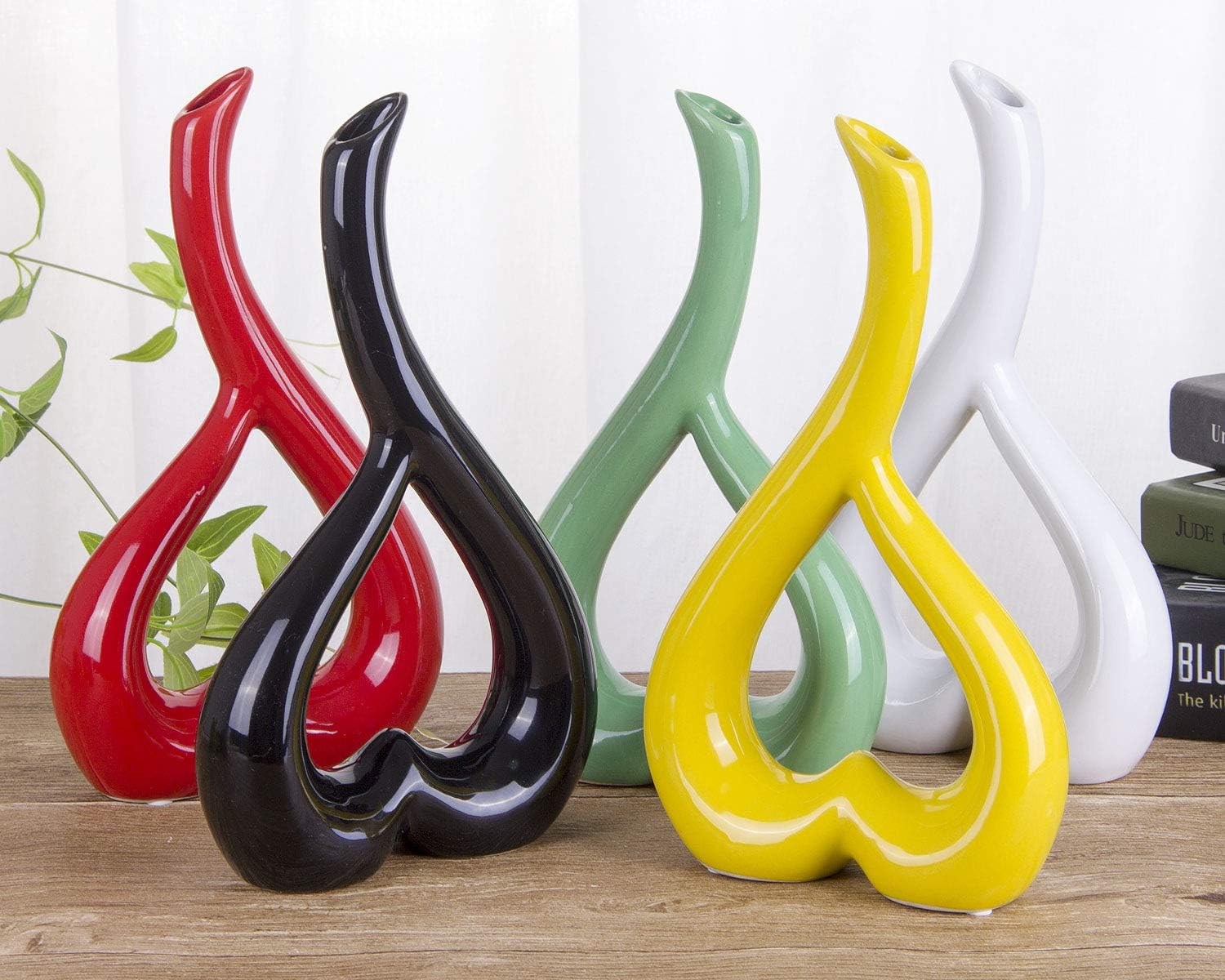 VanEnjoy 10 inches Heart Shaped Ceramic Vase Statues, Decorative Vase Home Decoration Furnishing Pottery (red)