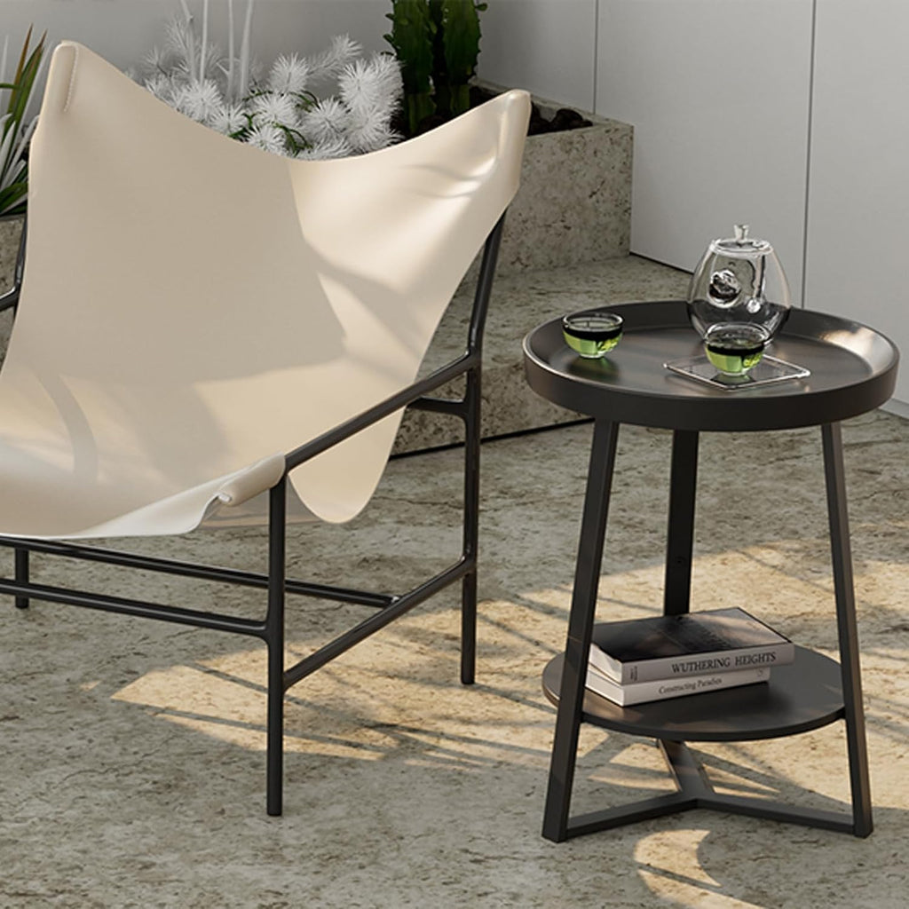 Gadroad Round End Table with Charging Station, Wood Tabletop & Black Metal Frame, 2 Tier Farmhouse Side Table Nightstand for Living Room, Bedroom, Black 15.7 * 15.7 * 23.0inches