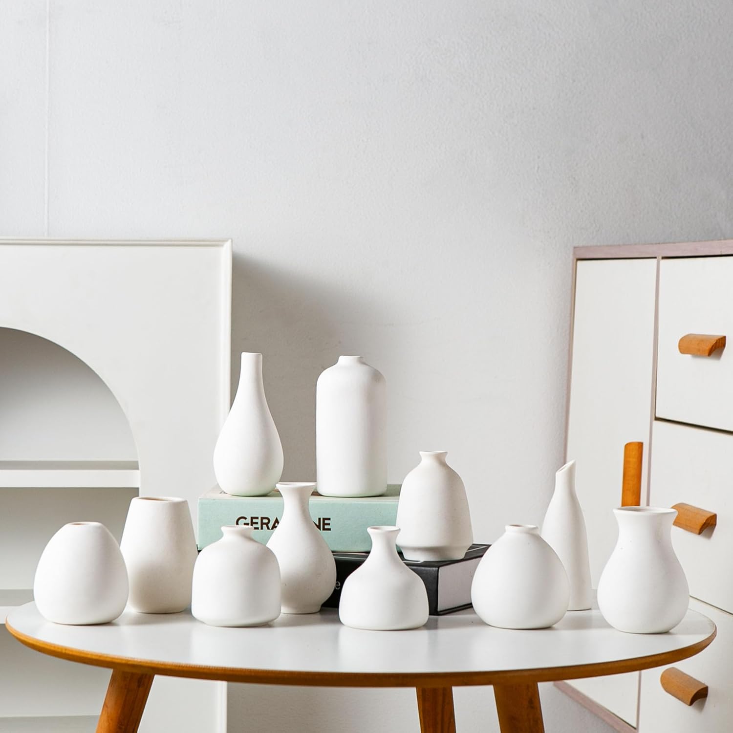Tanvecle White Ceramic Bud Vase Set of 11, Small Vases for Pampas Grass, Flowers, Mini Vases for Modern Home Decor, Minimalist Decor, for Living Room, Dining Table & Shelves