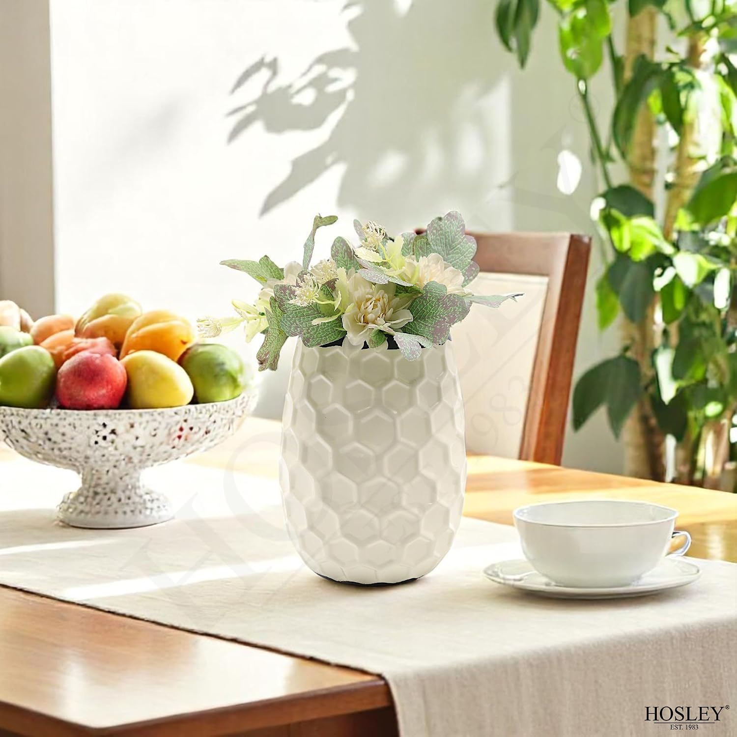 Hosley 7.5” Metal Honeycomb Vase – Decorative Modern Textured Flower Vase for Dried Floral Arrangements, Centerpieces, Tabletop Decor for Home, Wedding, Office