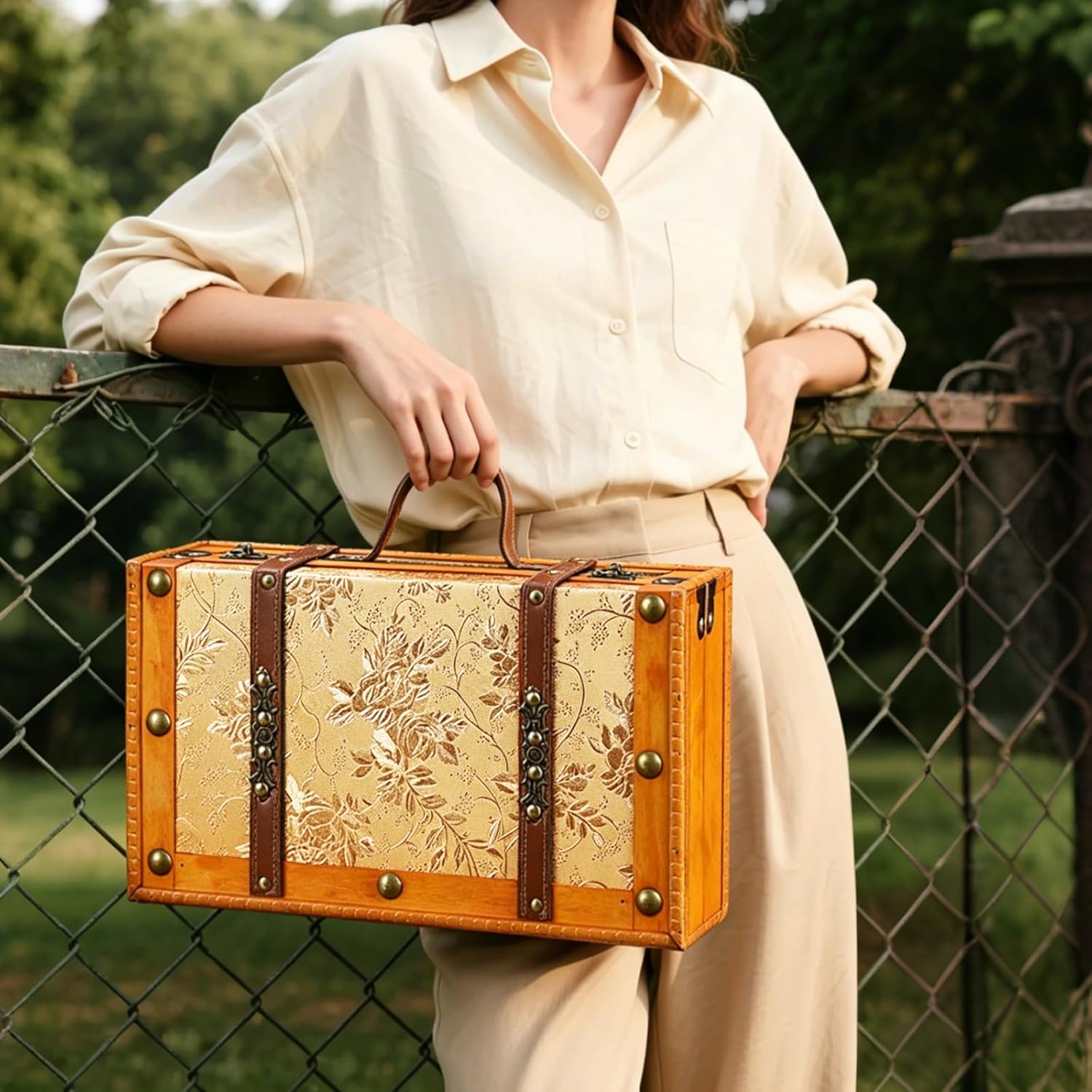 13.4in Vintage Wooden Storage Suitcase,Decorative Storage Box,Antique Treasure Chest with Leather Handle Buckle Clasp,Home Decor Luggage for Travel Party Photo Props Gift