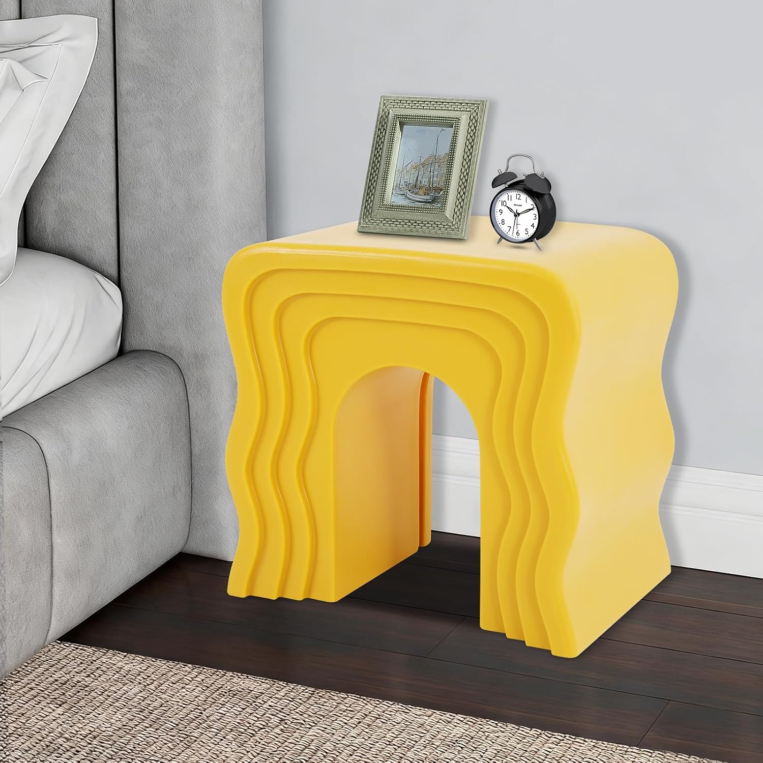 Heavy Duty End Table, 300KG Capacity Creative Coffee Table for Living Room Bedroom, Nightstand Compact Lightweight Design with Stable Base, 3 Color Options (Ginger Color)