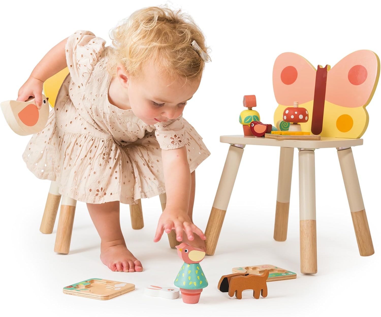 Mentari Toys - Garden Butterfly Chair - Sturdy Wooden Garden Themed Chairs for Kids - Durable Playroom Furniture - Boosts Creativity and Independence in Boys and Girls - Age 3+