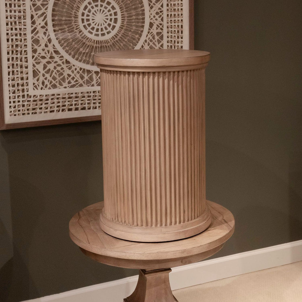 Liberty Furniture Haven Hills Round Chairside Table for Living Room Traditional - Camel Beige Birch Wood