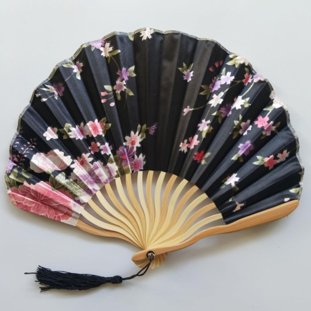 Floral Folding Hand Fan – Elegant Black Silk Cherry Blossom Fan with Tassel, Portable Vintage Fan for Women, Wedding, Cosplay, Photography Props & Home Deco