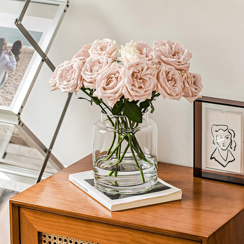 KOIUEYW Clear Vases for Centerpieces, 9 Inch Large Glass Vase for Bouquet, Glasses Home Decor Modern Jarrones Decorativos for Wedding Living Room Dining Table Office