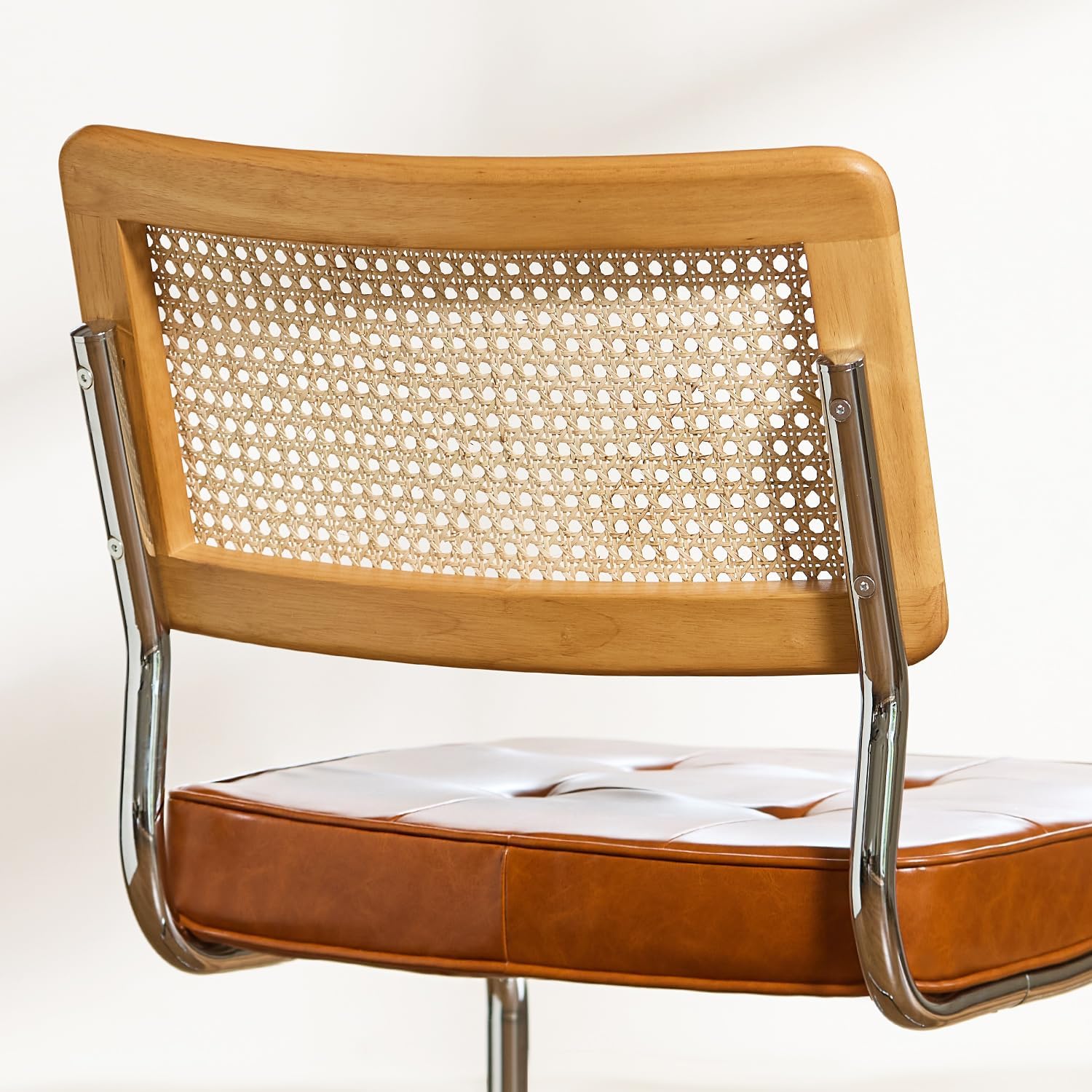 GrandNoor Rattan Dining Chairs Set of 4, Faux Leather Mid Century Modern Dining Room Chairs, Mesh Back Cane Kitchen Chair, Cesca Design Chairs with Metal Chrome Legs, Brown Leather