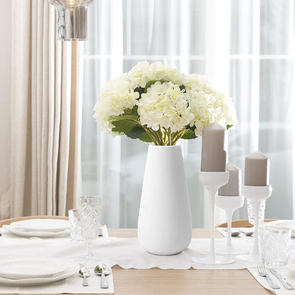 DECORPIA Premium Ceramic Vase for Pampas Grass - Flower Vase for Home Decor, Minimalism Style for Modern Table Shelf, Vases for Flowers for Kitchen Living Room Centerpieces, Office Desk Vase (Medium)