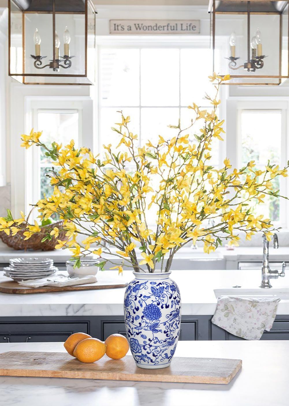 Blue and White Vase, Blue Ceramic Vase for Home Decor 8.9" Chinoiserie Vase for Flowers Blue and White Porcelain Flower Vase for Living Room, Bathroom, Dinner Table Centerpieces