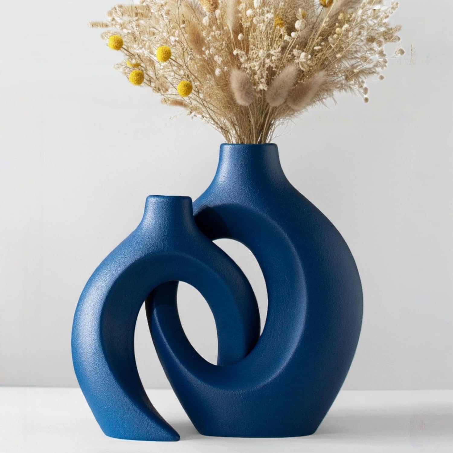 Liotww Snuggle Hollow Ceramic Vase Set of 2, 8.4 Inch Hug Donut Modern Nordic Boho Style Vases for Home Decor Anthropologie Aesthetic Living Room Shelf Coffee Table Decorative (Navy Blue)