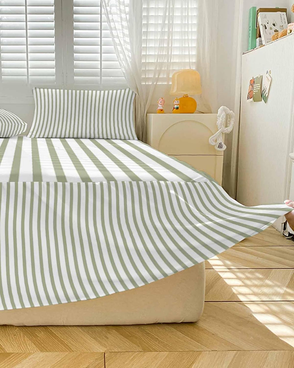 Ruffle Skirt Bedspread for King Size Bed Farmhouse Sage Green Stripe 3 Piece Bedding Cover with Pillow Sham,18In Drop Bedskirt Coverlet for Bedroom Dorm Modern Vertical Line