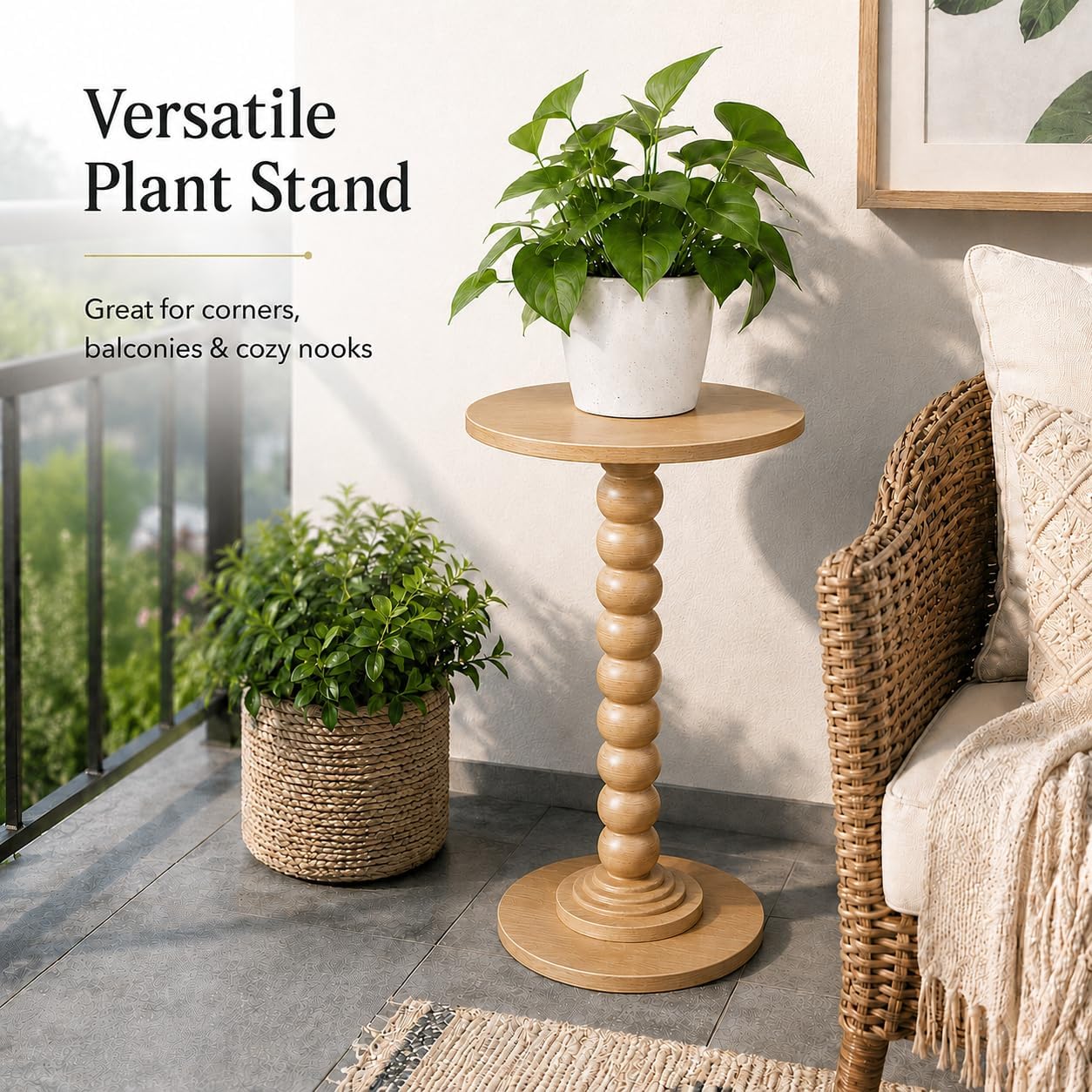 Round Side Table for Small Spaces, Modern Accent End Table with Solid Wood Legs, Versatile Drink Table for Living Room/Bedroom/Corners, Natural Wood