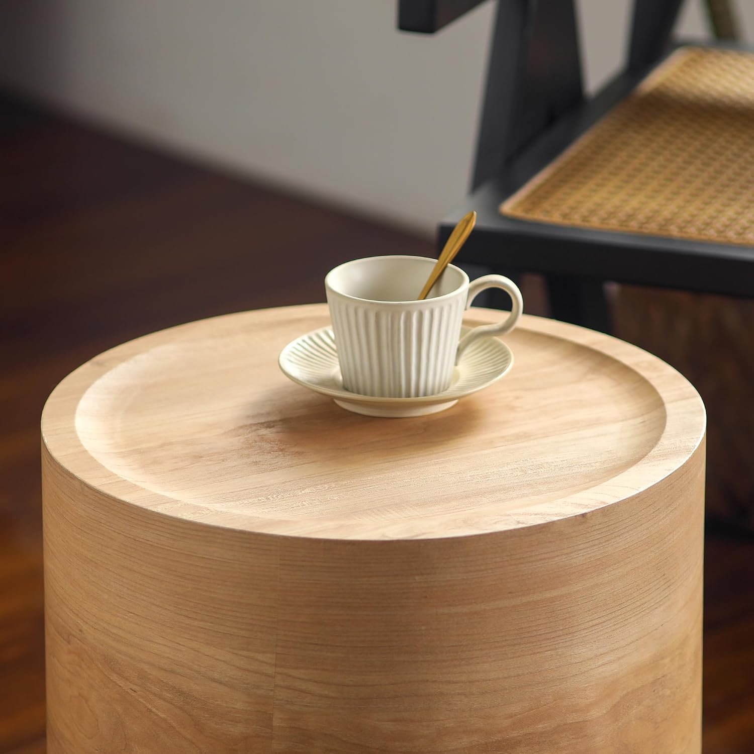 Round Drum Side Table Modern Natural Wood Color Small Accent Coffee Tables for Living Room Fully Assembled Wooden Sofa Side End Table for Home Office